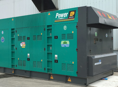 大渡口升级发电机组的过程中需要注意哪些安全事项？